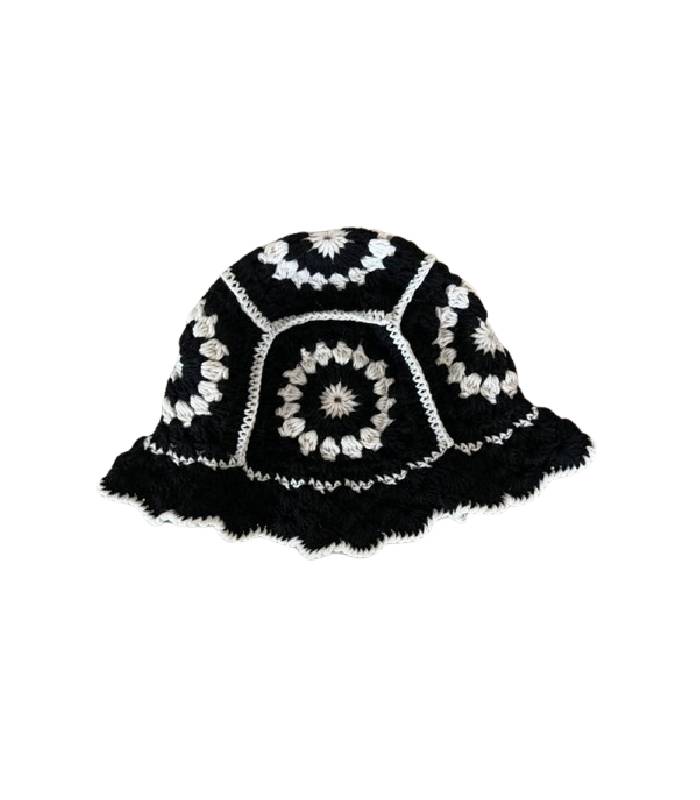 bonnet-bohème-2 bonnet-au-crochet-a-pompon